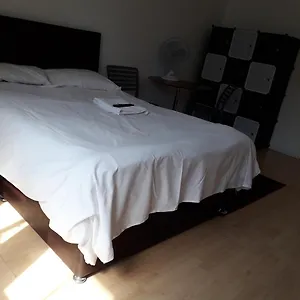  Guest house 20 East Tenter Street